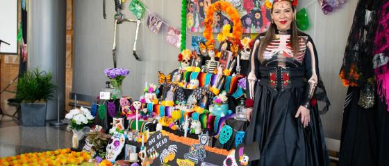 An ofrenda on display at the IQM in 2025